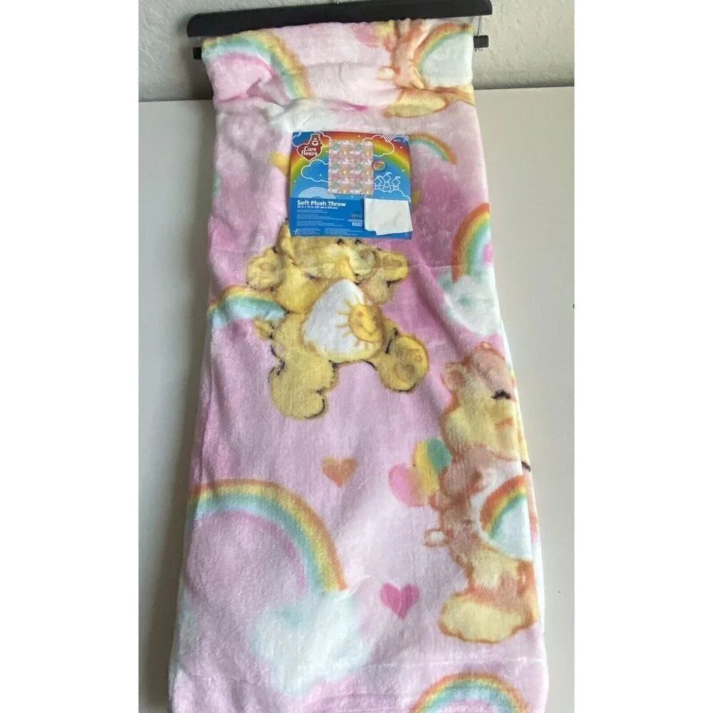 Care Bears Soft Plush Throw Blanket 50 X 70” Rainbow Hearts Love Valentines NEW‎